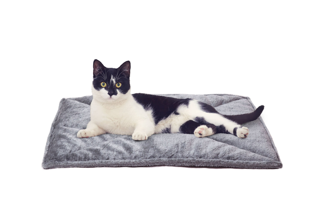 Furhaven Pet Heating Pad Thermanap Faux Fur Self-Warming Cat Bed, Cream
